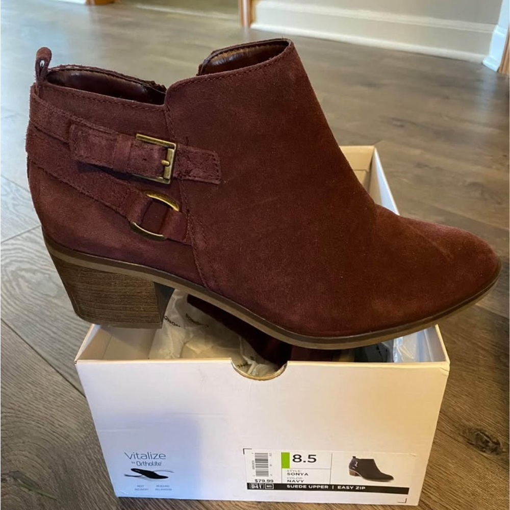 Women's Suede Ankle Boots - maroon
